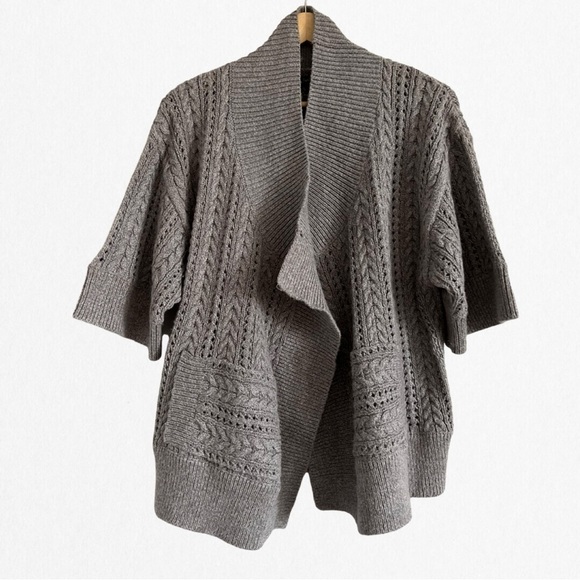 Splendid Sweaters - Splendid Women’s Grey Cable Knit Wool Blend Short Sleeve Cardigan Small
